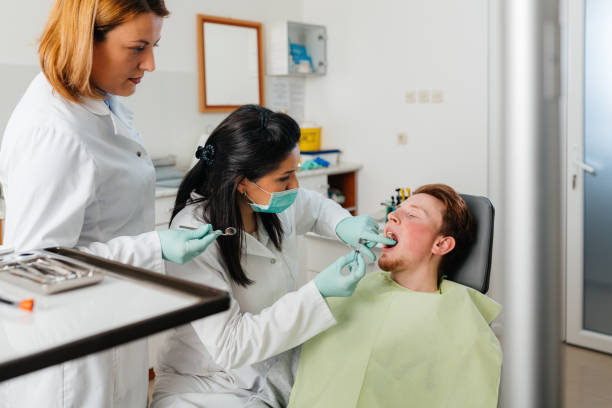 Best Emergency Treatment for Toothache in Quinebaug, CT